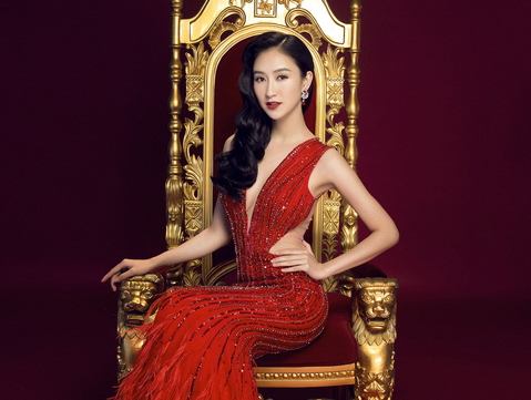 Hà Thu kiêu sa, quyến rũ trước thềm Miss Earth 2017