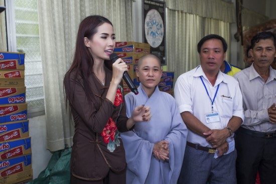 Điểm đến chính là Chùa Phước Hội quê hương của người đẹp họ Phan.