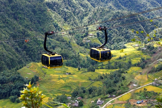 Cáp treo lên Fansipan
