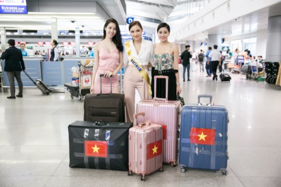 Đây là lần thứ 3, Hoàng Thu Thảo chinh chiến trên đấu trường nhan sắc quốc tế. 