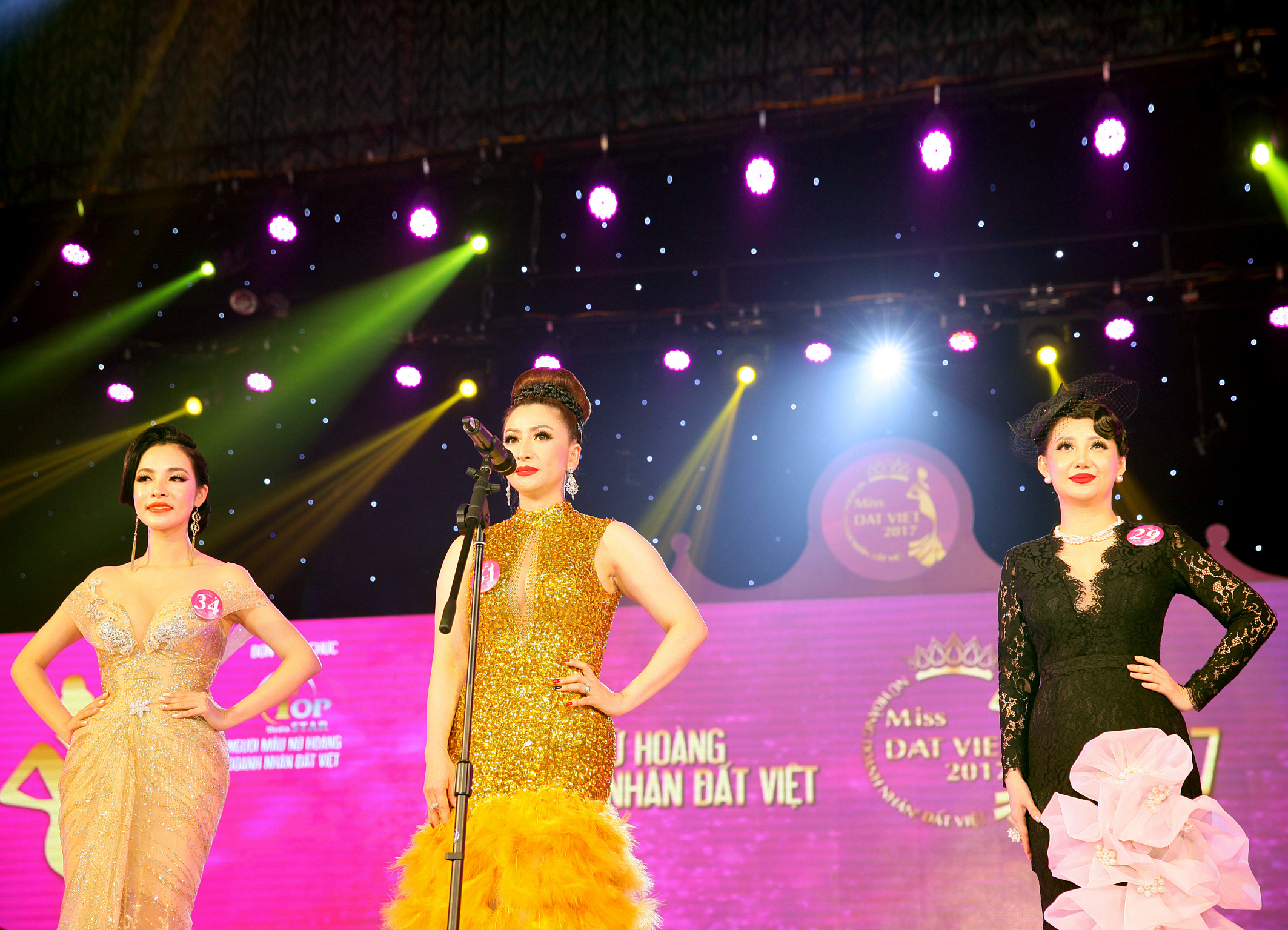 Bên cạnh đó, nhằm mục đích giao lưu học hỏi, nên chị quyết định tham gia cuộc thi hy vọng sẽ mở rộng thêm nhiều mối quan hệ xã hội và học hỏi từ các nữ doanh nhân cùng tham dự.
