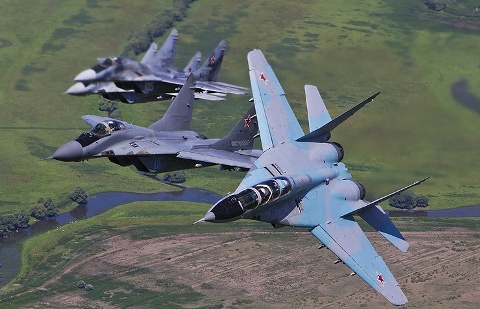 Tiêm kích &quot;khủng&quot; của Nga xung trận khiến Mỹ - NATO đứng tim