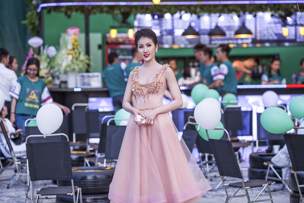 Thời gian gần đây, Bảo Như không tham dự nhiều sự kiện của làng giải trí vì bận chuẩn bị cho cửa hàng đầu tiên do cô làm chủ. 
