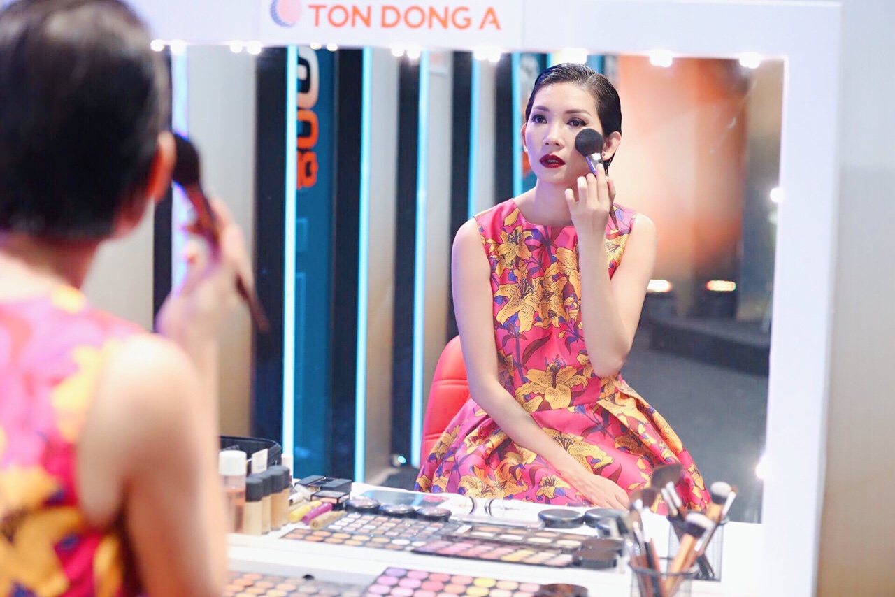 Xuân Lan gửi lời xin lỗi người cũ trong hậu trường