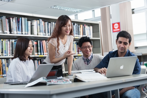 &quot;Giấy thông hành&quot; cho những vị trí quản lý lương hấp dẫn