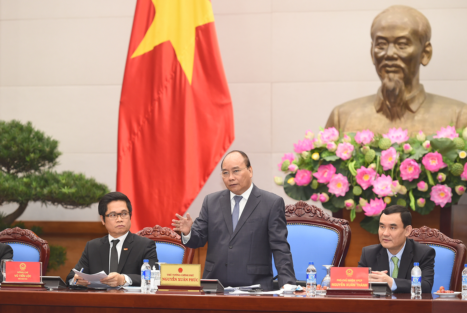 Thủ tướng khẳng định Chính phủ sẽ đổi mới, cải cách, kiến tạo hơn nữa; sẽ tiếp tục mở các diễn đàn đối thoại với doanh nghiệp ở các cấp độ, quy mô khác nhau để lắng nghe ý kiến. Ảnh: VGP