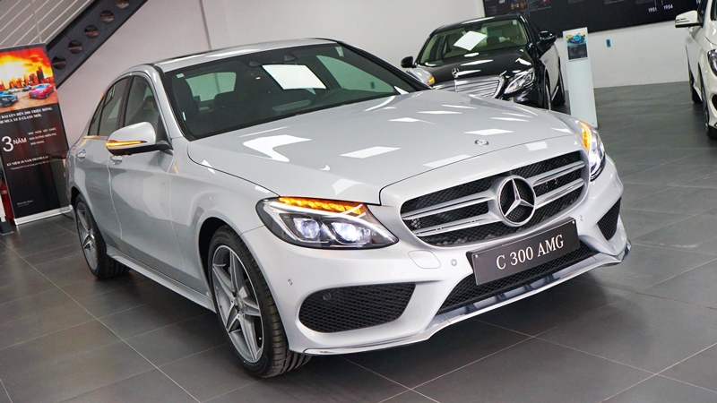 Mercedes-Benz C300 