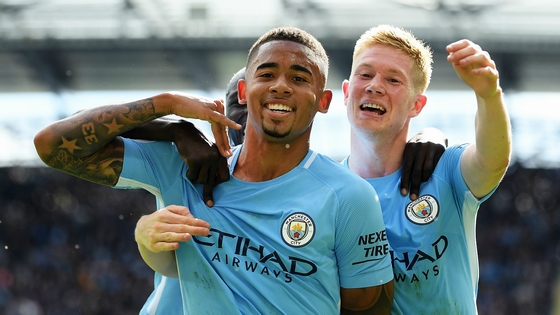 Man City &quot;phủ xanh&quot; vòng 8 Ngoại hạng Anh!