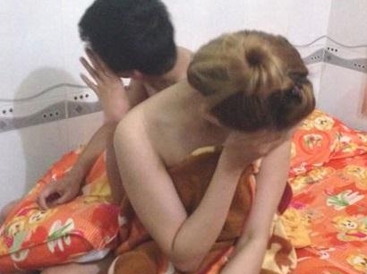 Bắt tại trận 6 cặp nam nữ đang mua bán dâm tiền triệu