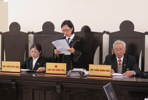 &quot;Tiền lương ngành tư pháp như các bộ, ngành khác là chưa hợp lý&quot;