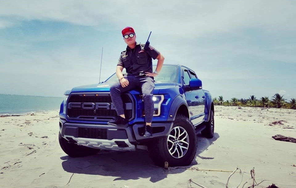 Chia sẻ của chủ xe Ford F-150 Raptor 2017 đầu tiên tại Việt Nam