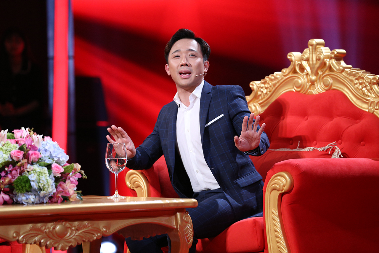 Từ gần 20 show một đêm,Lý Hải chỉ đi được vài show một tháng. Khi Trấn Thành hỏi đích danh hậu bối đã xúc phạm mình, Lý Hải ngập ngừng.