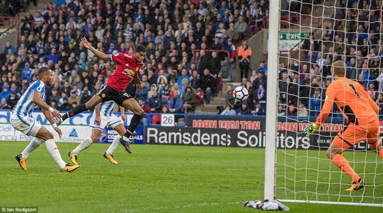 Rashford ghi bàn danh dự cho Man Utd!