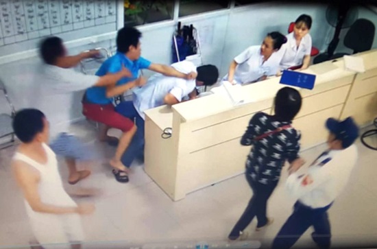 Thủ tướng &quot;lệnh&quot; tăng cường đấu tranh với tội phạm chống người thi hành công vụ
