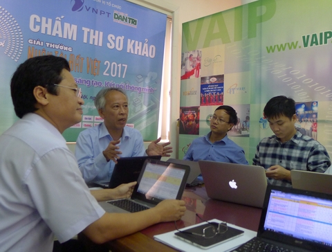 Theo đánh giá của đại diện Hội đồng chấm Sơ khảo, năm nay số lượng hồ sơ tham dự đông hơn những năm trước. Qua đánh giá sơ bộ ban đầu, hầu hết các sản phẩm hướng tới câu chuyện kết nối di động. Di động và kết nối là khởi sự của một môi trường IoT tức là nền tảng của cuộc cách mạng 4.0. Các nhóm tác giả đều hướng tới các công nghệ rất mới đó. Các sản phẩm được giám khảo tâm đắc đều hướng vào các ứng dụng rất thiết thực. Ví dụ như môi trường cho nền kinh tế chia sẻ. Đặc biệt là những ứng dụng hỗ trợ cho người dân trong lĩnh vực giao thông công cộng, nông nghiệp thông minh.