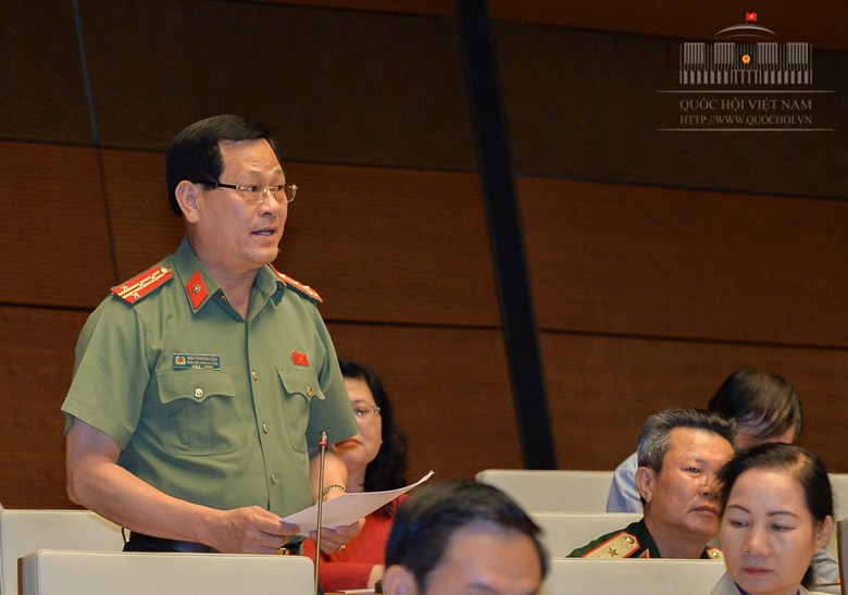 ĐB Nguyễn Hữu Cầu