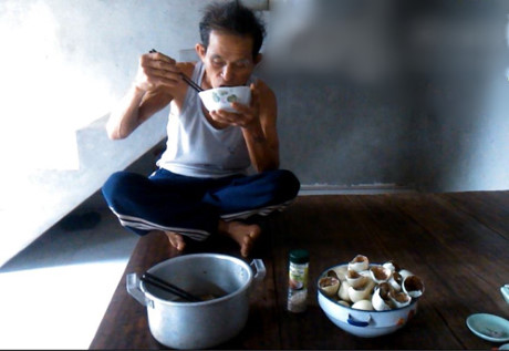 Kỳ lạ dị nhân nửa thế kỷ không ngủ và &quot;thánh ăn&quot; vô địch ở Hà Nội