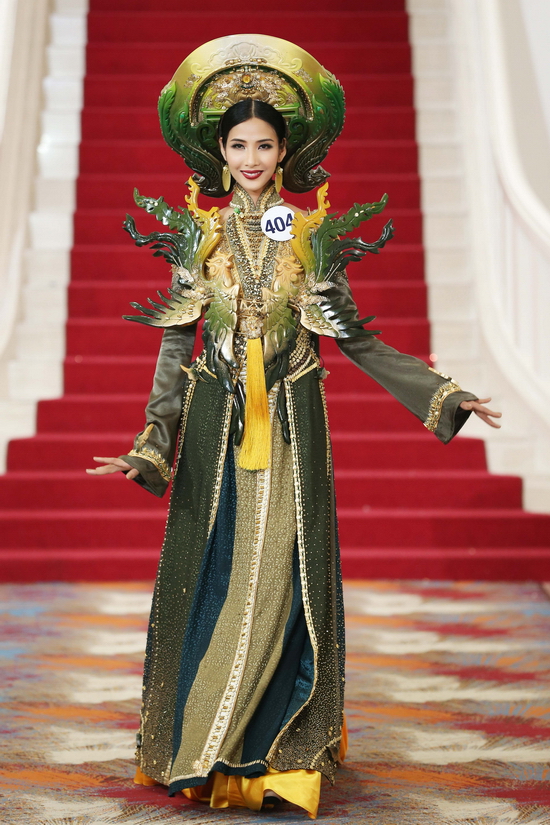  Hoàng Thị Thùy