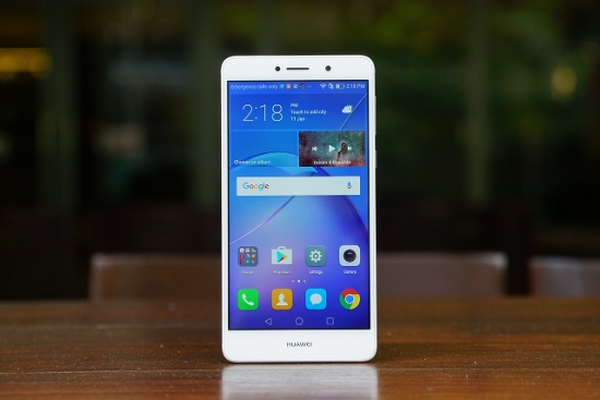 Nếu không muốn sử dụng tới 4 camera trên Huawei Nova 2i thì ở cùng mức giá Huawei còn có một lựa chọn khác sở hữu tính năng camera kép rất ấn tượng là GR5 2017 Pro. 