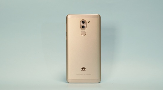Huawei GR5 2017 Pro chính là bản nâng cấp nhẹ của GR5 2017 ra mắt vào cuối năm 2016. Mặc dù là nâng cấp nhưng thiết bị gần như giữu nguyên cấu hình và thiết kế so với người tiền nhiệm. 