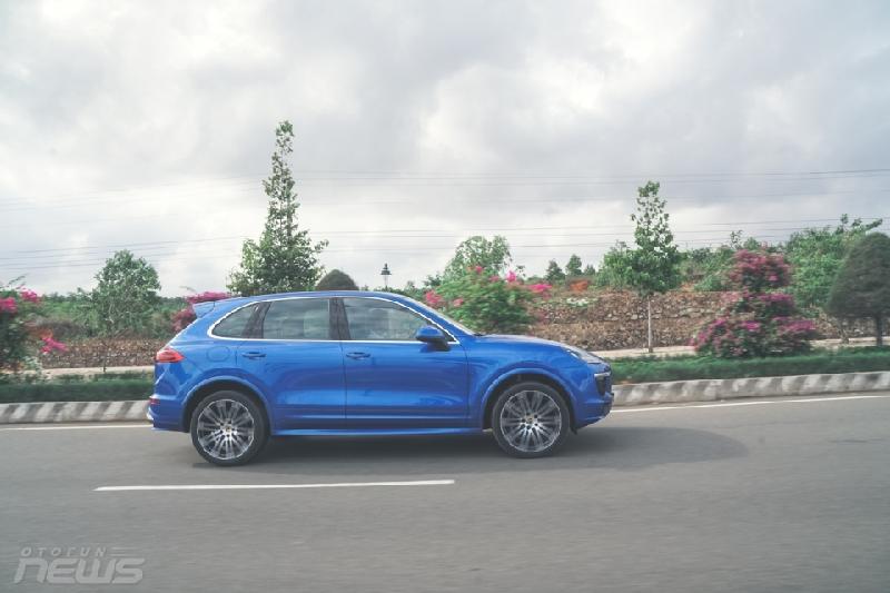 porsche cayenne ong hoang phong do khong tuoi
