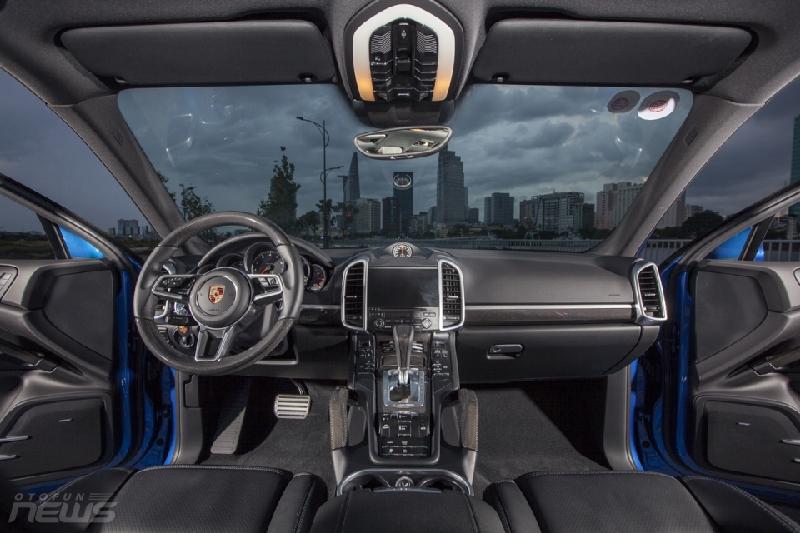 porsche cayenne ong hoang phong do khong tuoi