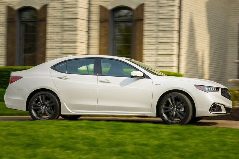 7. Acura TLX 2018.