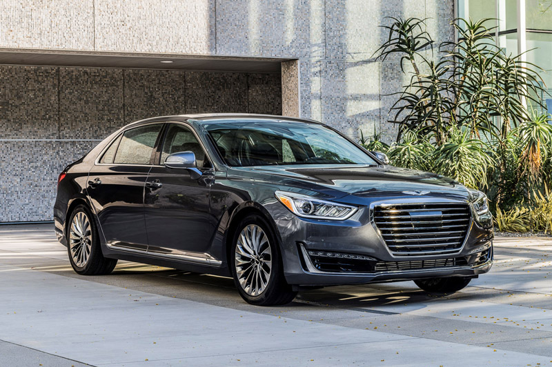 8. Genesis G90 2018.