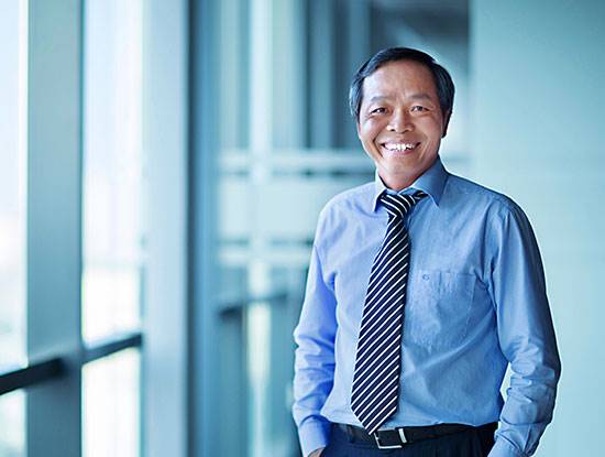 Ông Nguyễn Trung Chính, Chủ tịch Hội đồng Quản trị CMC:Từ năm 1995 đến 2011, ông Chính cùng các cộng sự lần lượt thành lập các công ty thành viên quan trọng của CMC như CMC SI Hà Nội, CMC Software, CMC P&T, CMC, CMC Ciber, CMC Infosec, CMC Telecom, CMC SI Sài Gòn. Cũng trong năm 2016, ông được bổ nhiệm giữ chức Chủ tịch HĐQT liên doanh CMC Telecom và là người định hướng, hoạch định chiến lược phát triển CMC Telecom - doanh nghiệp viễn thông Internet 100% vốn tư nhân đầu tiên của Việt Nam, đóng góp cho sự phát triển thị trường Internet mang tính cạnh tranh hơn. 