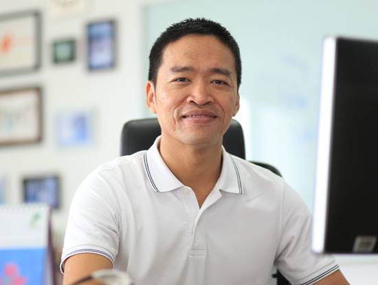 Ông Lê Hồng Minh, Chủ tịch VNG: Ông Minh đã dẫn dắt VNG chuyển mình trở thành một doanh nghiệp mũi nhọn trong lĩnh vực Nội dung số, dịch vụ công nghệ trên Internet, với nhiều sản phẩm được đông đảo người dùng nhiều tầng lớp công nhận. Ông cũng đồng thời là Chủ tịch Quỹ cộng đồng người sử dụng Internet Vietnam (gọi tắt là VNIF). Tổ chức này đã thường xuyên hỗ trợ các dự án trang bị công nghệ thông tin đến với những vùng sâu xa của Đất nước, nổi bật là chuỗi hoạt động “Đưa Internet về làng”.