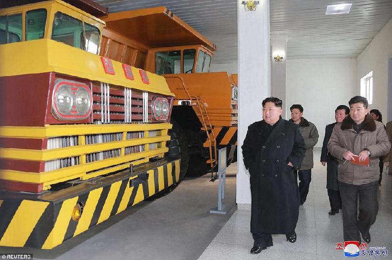 Kim Jong Un,ô tô,Triều Tiên