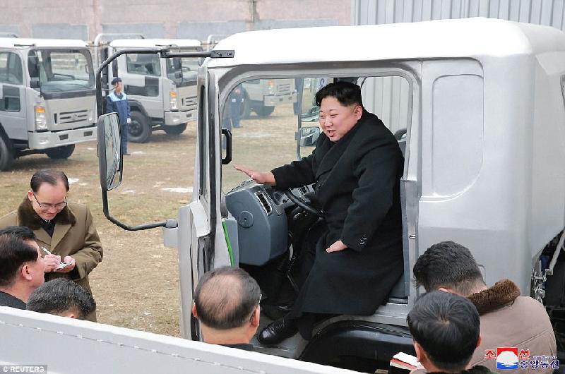 Kim Jong Un,ô tô,Triều Tiên