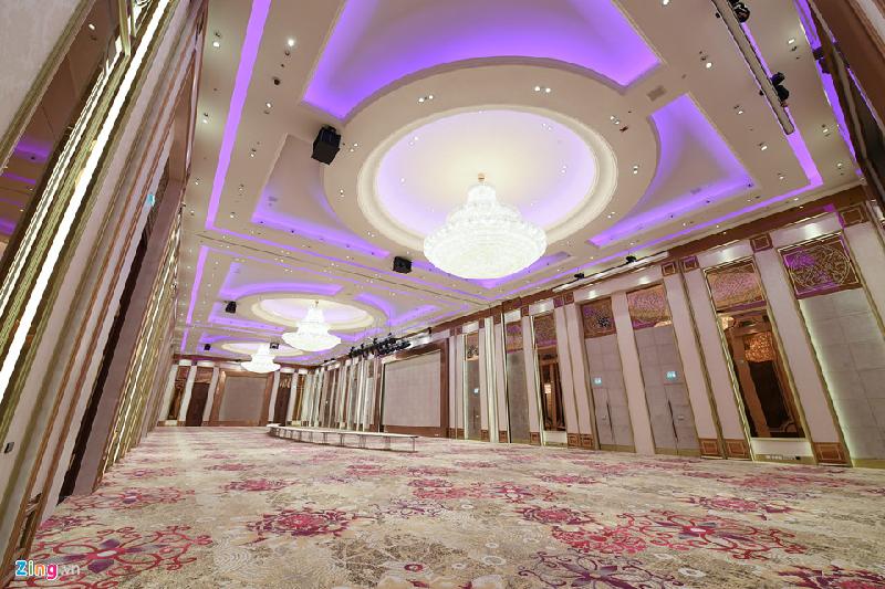 Cận cảnh nơi tổ chức tiệc APEC lộng lẫy như cung điện hình ảnh 13 Phòng đại tiệc được trang bị hệ thống âm thanh, ánh sáng hiện đại, đặc biệt là hệ thống đèn chuyển màu linh hoạt có thể tùy chỉnh phù hợp với các chủ đề sự kiện.