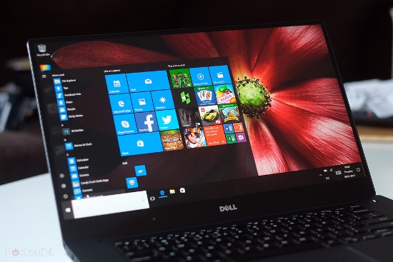 Dell XPS 15 Touch (2017): Với phiên bản mới nhất này, Dell tiếp tục gây ấn tượng mạnh với người dùng nhờ thiết kế đẹp, trọng lượng nhẹ cùng màn hình “không viền” nổi bật. 