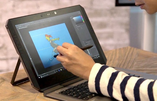 HP Zbook x2 có màn hình 14 inch, độ phân giải 4K UHD công nghệ Dreamcolor, hỗ trợ 1 tỉ màu sắc và độ bao phủ dải màu Adobe RGB lên đến 100%. Màn hình HP Zbook x2 còn được phủ lớp chống chói để giảm phản chiếu ánh sáng, từ đó đảm bảo độ chính xác về màu sắc.