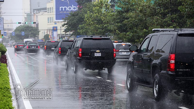 Dàn siêu xe của Tổng thống Trump đổ xăng ở Đà Nẵng