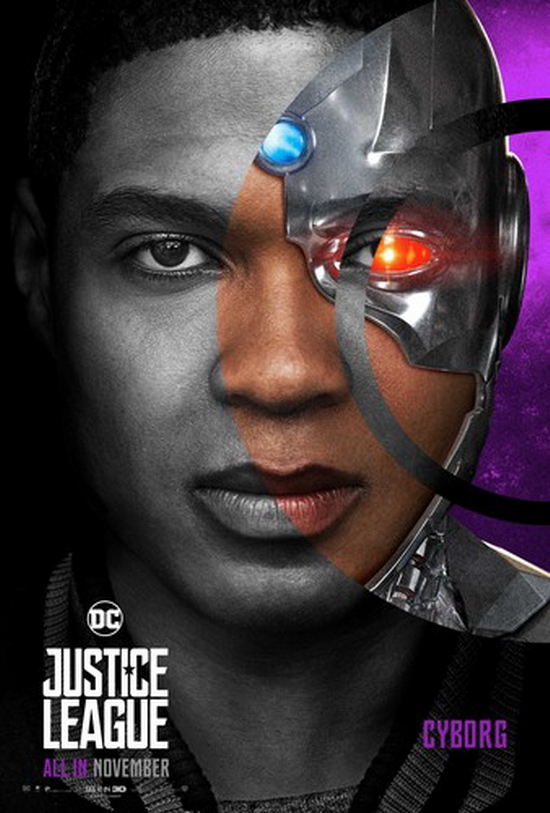Raymond Fisher trong vai Cyborg:  Vai diễn siêu anh hùng Cyborg trong Justice League là vai diễn đầu tiên của nam diễn viên Raymond Fisher. Mặc dù không có sự nghiệp điện ảnh đồ sộ như những người đồng nghiệp trong Justice League, anh chàng vẫn giữ sức hút riêng của mình khi khắc họa nhân vật Cyborb thông minh nhưng u buồn.