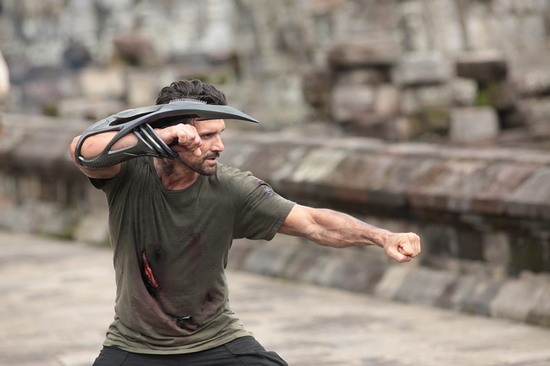 Trong Beyond Skyline, nam diễn viên sẽ thủ vai Mark, một người cha đang cố gắng từng giây từng phút để cứu sống con trai mình.
