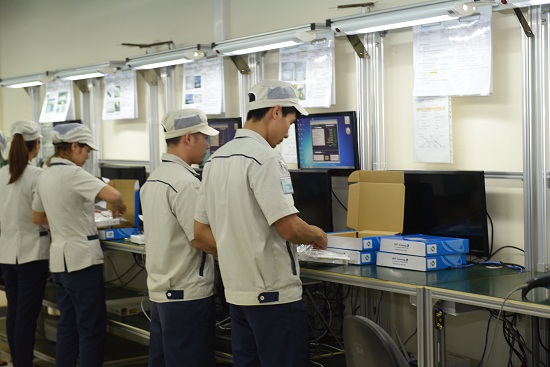Những công đoạn đóng gói cuối cùng 