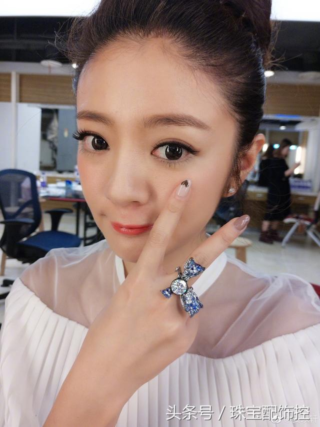 Cưới chồng đại gia, mỹ nhân Tây du ký lại gây xôn xao vì liên tục &quot;khoe của&quot;