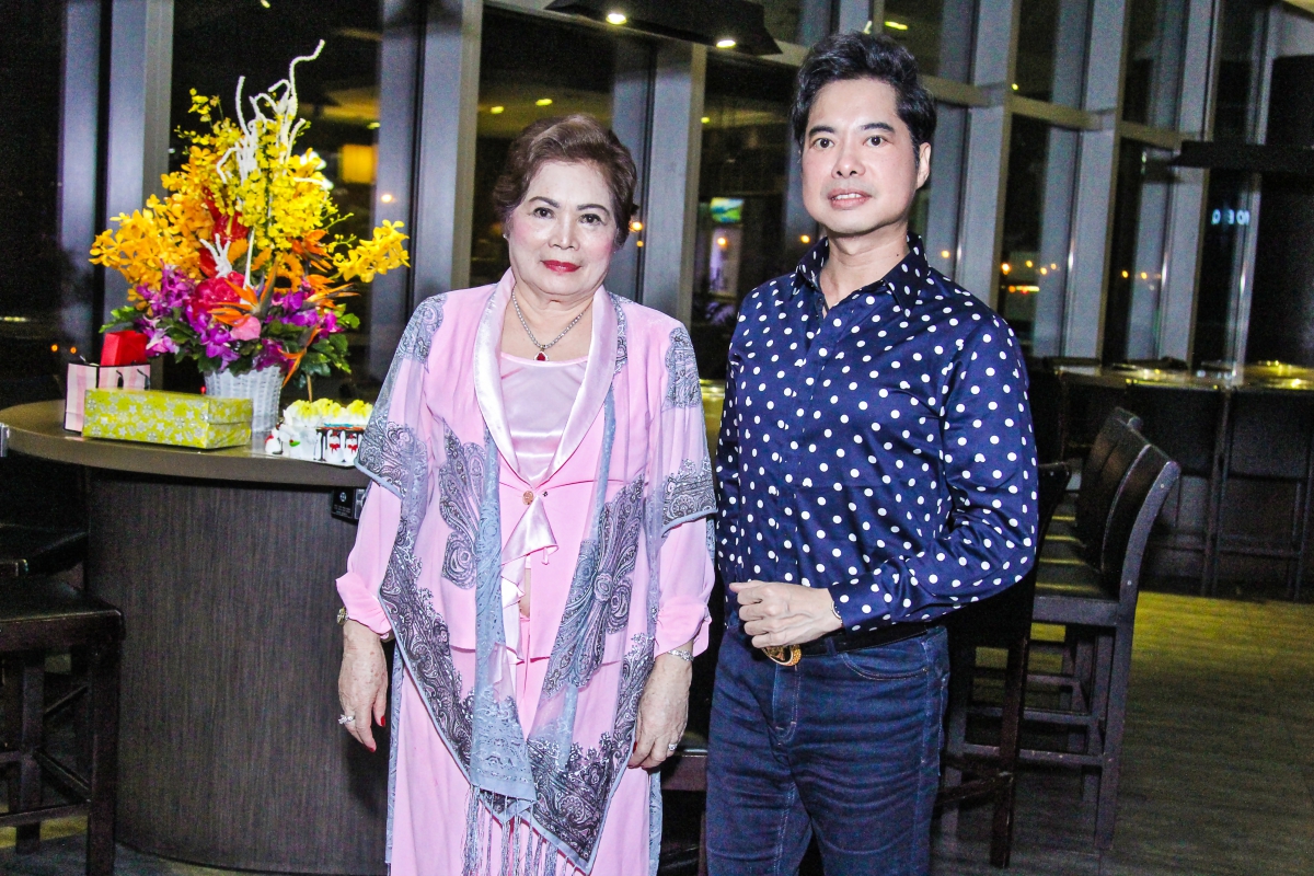 Ngọc Sơn và mẹ