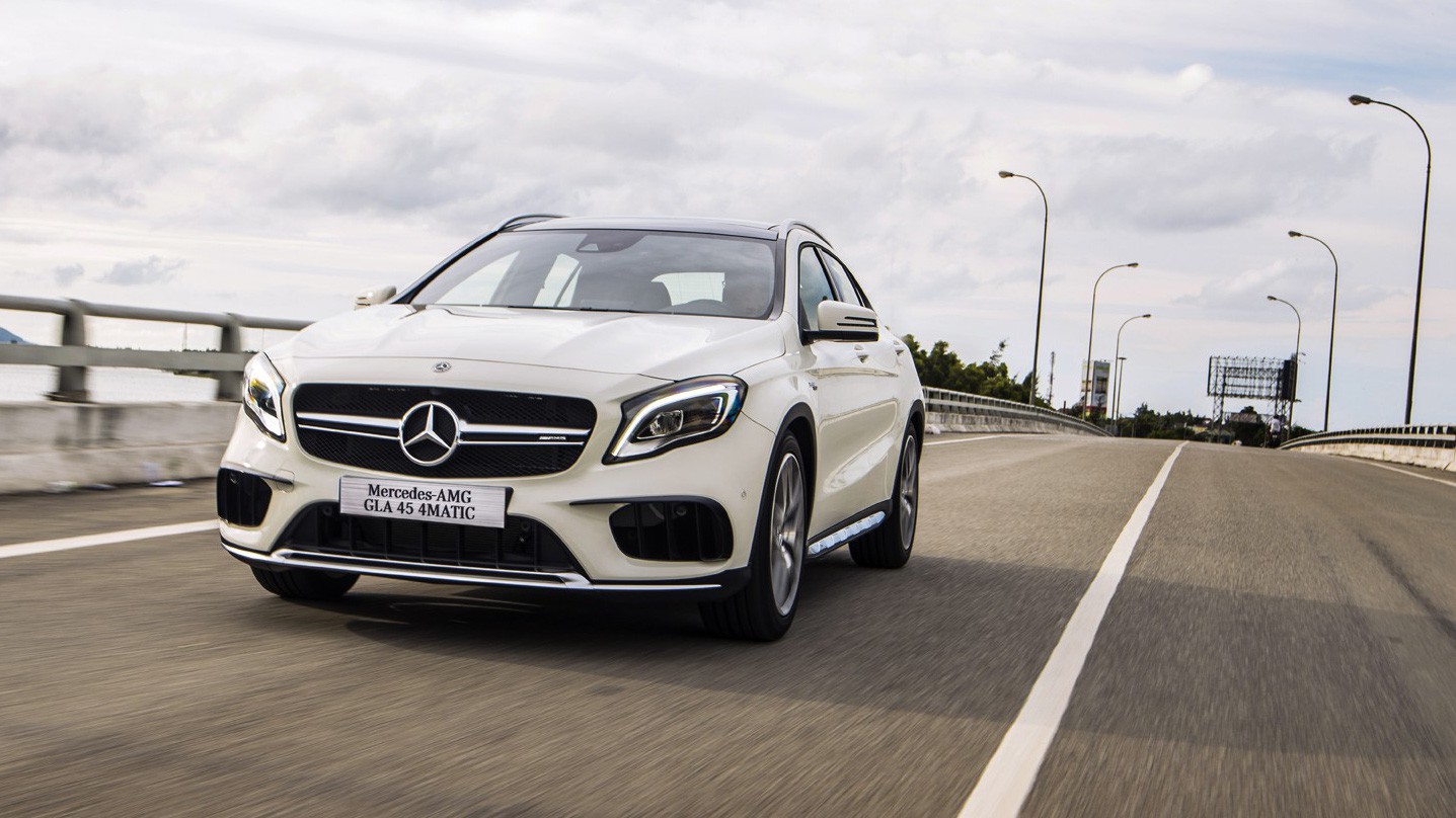 Có công suất lên đến 281 mã lực, Mercedes-AMG GLA 45 4Matic được mệnh danh như một 