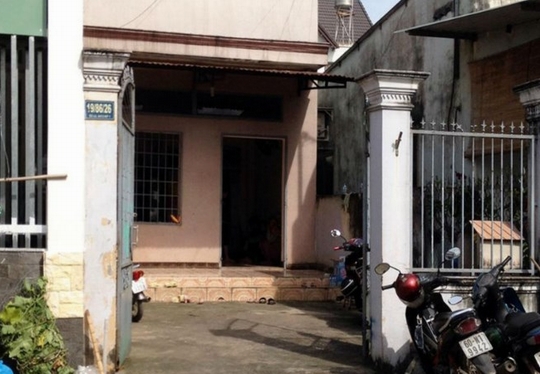 Chồng đòi tự vẫn, vợ vào can bị đâm tử vong