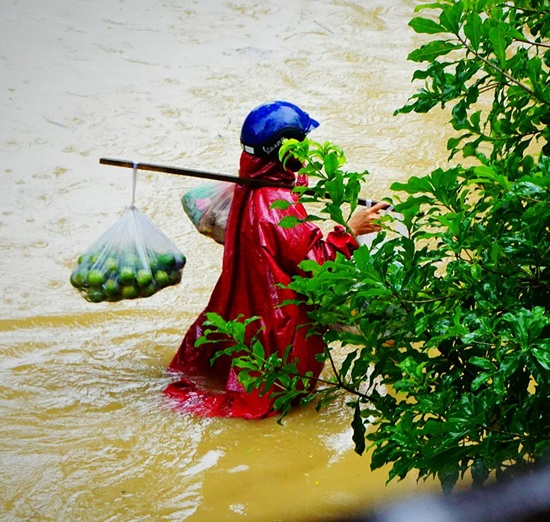 Huế ngập