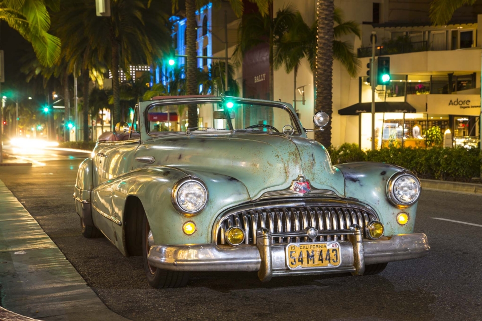 Ngắm Buick Super 8 đời 1948 độ siêu độc đáo
