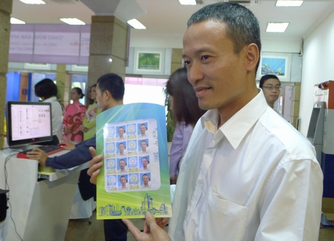 Thông qua dịch vụ Stamp2Me, giờ đây người gửi có thể in hình cá nhân hoặc thông điệp của mình trên mỗi mẫu tem gửi đi. 