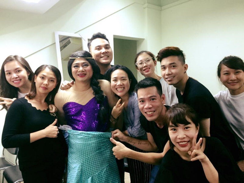 Nam nghệ sĩ chia sẻ mình và ekip có cảm hứng tạo nên nhân vật này bởi cơn mưa hoa hậu trong suốt thời gian qua. 