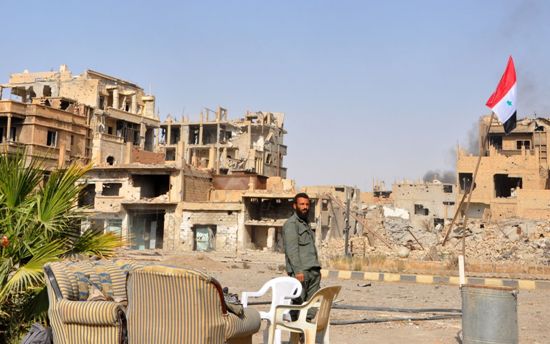 Quân Assad dũng mãnh nghiền nát kẻ thù ở thành trì lớn cuối cùng