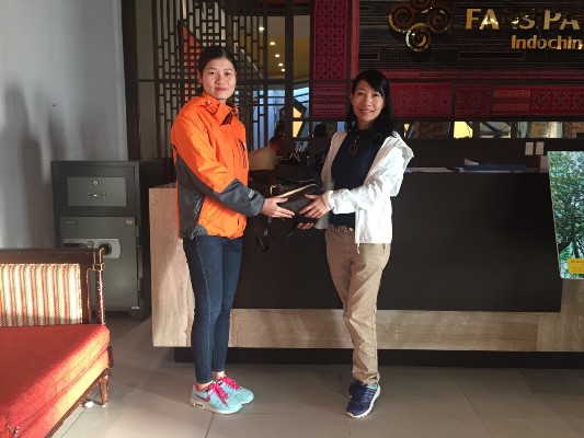 Trao trả tài sản thất lạc cho du khách tại Fansipan