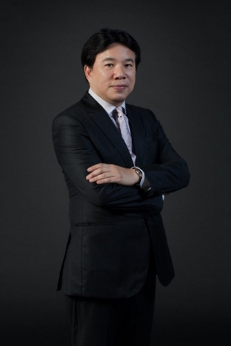 “Chúng ta ở đây đều là những nhà doanh nghiệp hàng đầu của các nền kinh tế. Chúng ta cần đầu tư vào nguồn nhân lực, con người. Đồng thời, môi trường kinh doanh cần minh bạch và an toàn hơn”, ông Chan Min Simon - CEO Alpha King phát biểu tại APEC CEO Summit 2017.